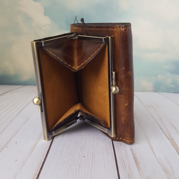 Patricia Nash Reiti Wallet RFID - Picture 6 of 7